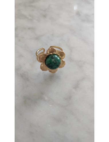 Bague fleur et pierre vert...